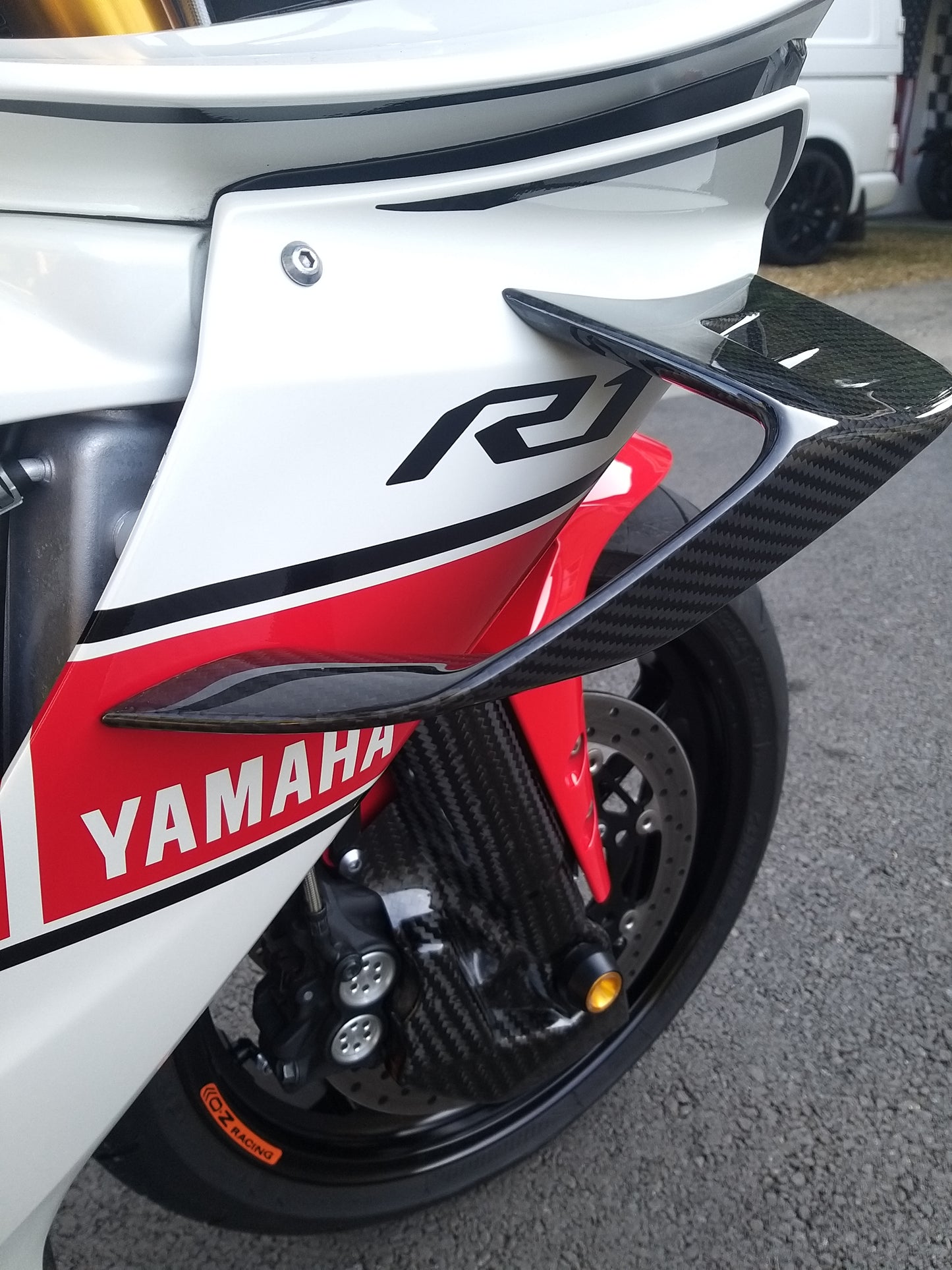 DRY Carbon Fiber Winglets for 2020 - 2024 YAMAHA R1 RN49