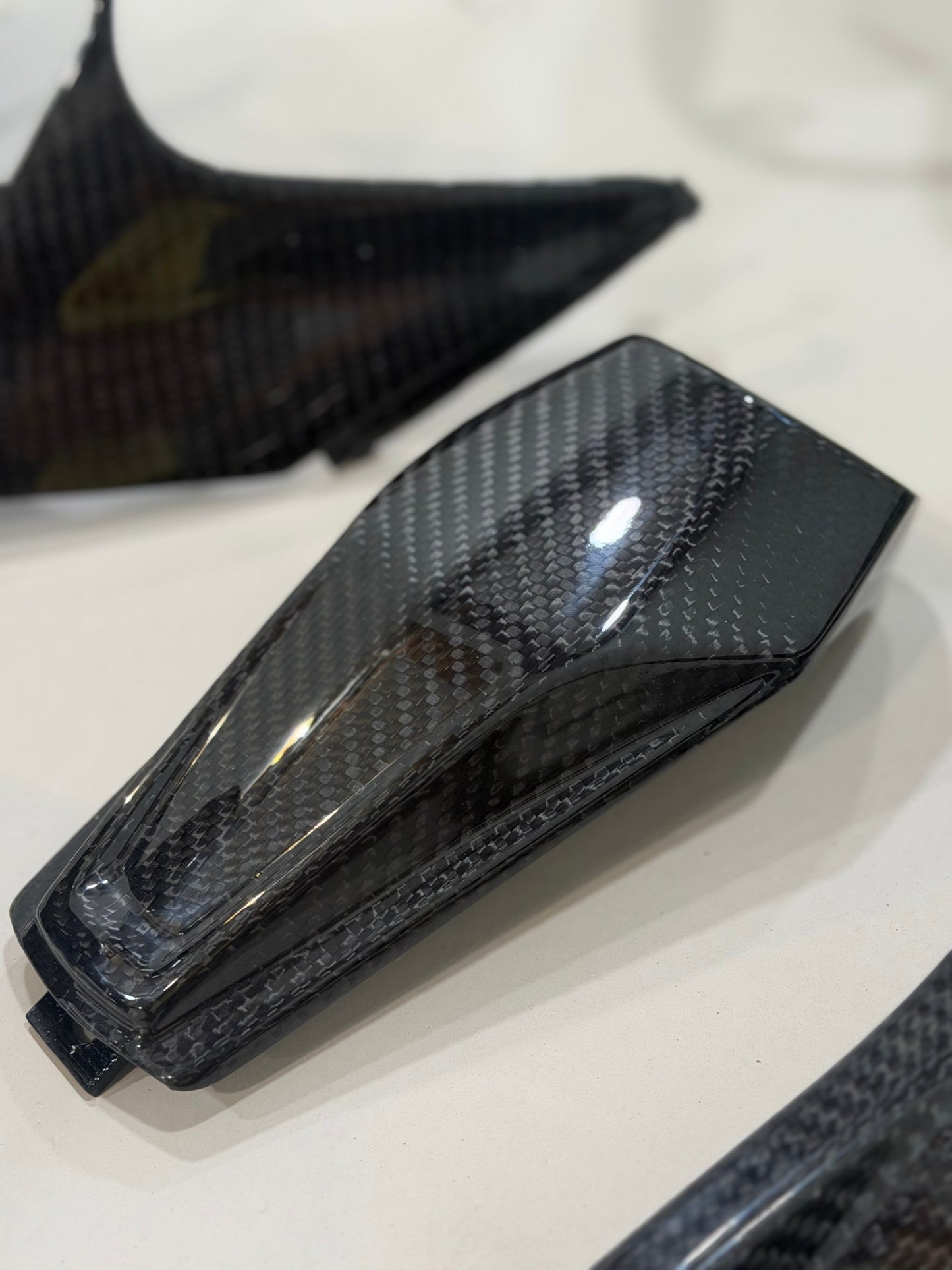 Lamborghini Style Carbon fiber body fairing for 2025-2026 Ducati Panigale V4