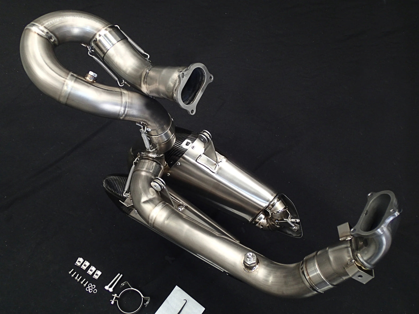 2019 - 2023 Ducati V2 Panigale & Streetfighter Titanium Exhaust - Low Mount